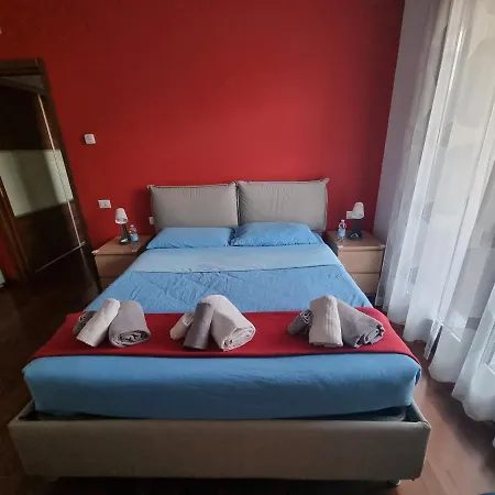 Ama Intero Bicocca Zona 9 * מילאנו