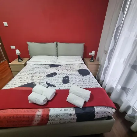 Ama Intero Bicocca Zona 9 דירה